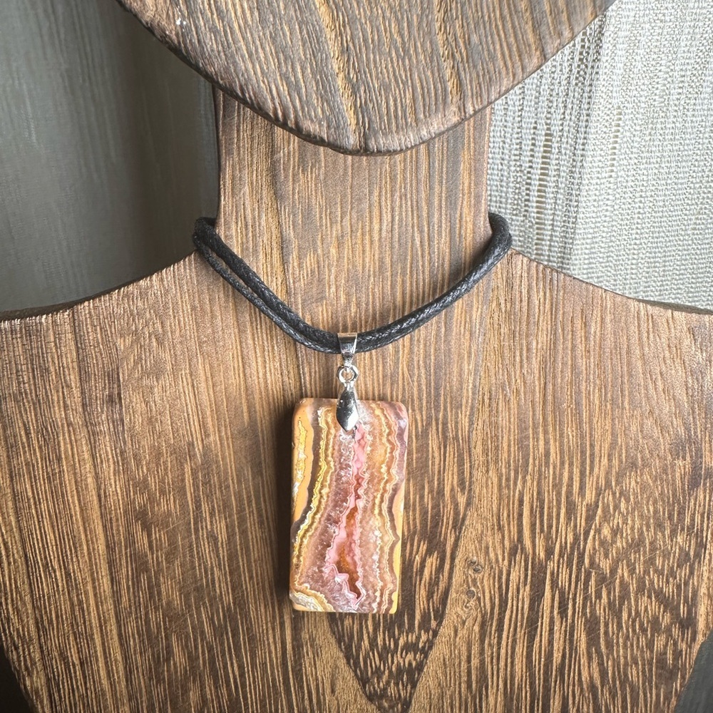 Crazy Lace Agate Rectangle Pendant Necklace on Black Rope - Picture 3 of 15